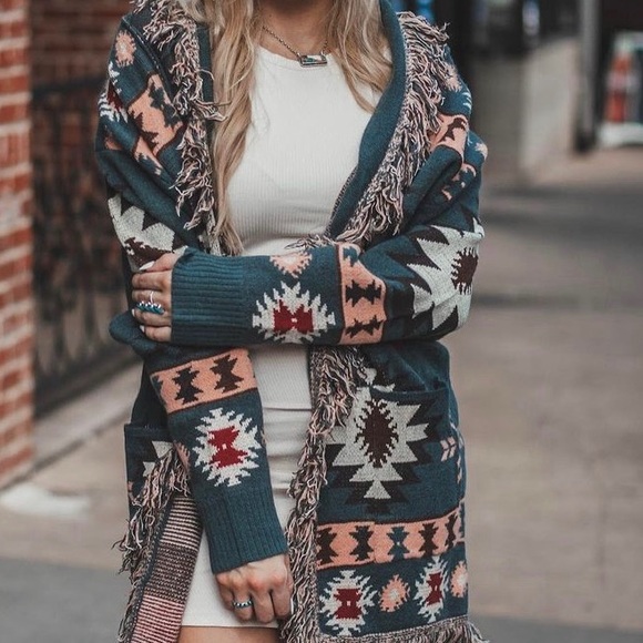 New Yellowstone Print Blanket Western Fringe Cardigan Sweater Coat - Picture 2 of 12